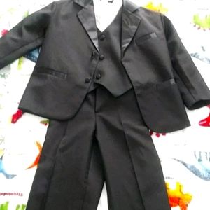 Black tuxedo 4 piece set